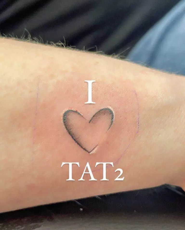Minimalist tattoos in Katy: Elegant and simple designs at Opal Lotus Tattoo Studio